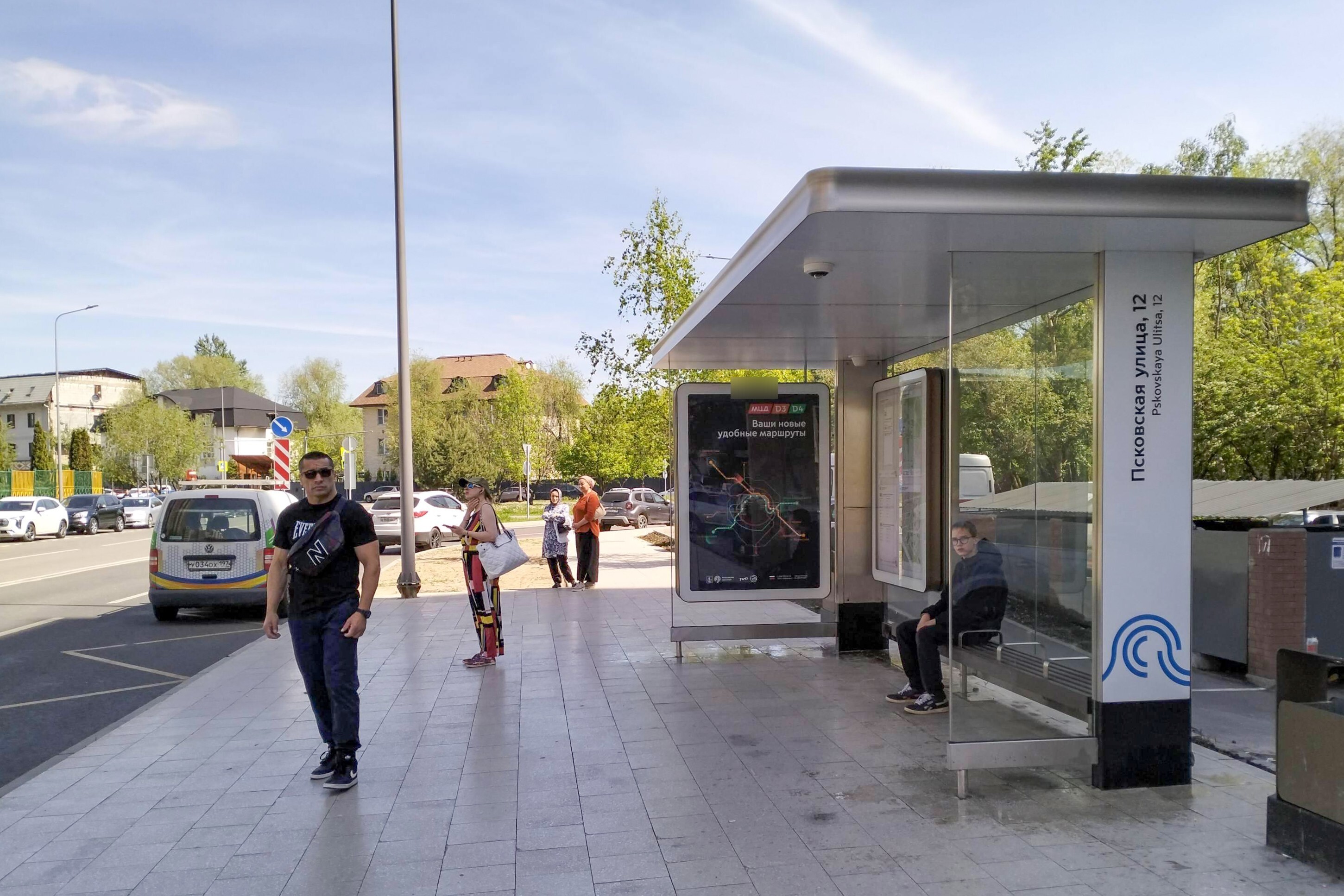 Фотография рекламного носителя, тип: Остановка 1.8x1.2, адрес: Псковская ул., д.12, корп.1, Москва, Россия. Сторона А №932198