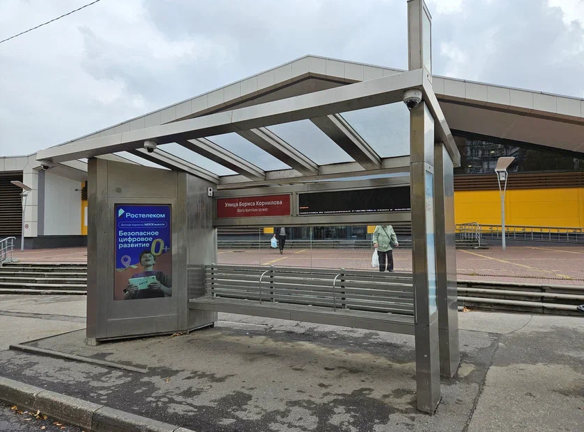 Фотография рекламного носителя, тип: Остановка, адрес: Адмирала Васюнина ул., ост. Бориса Корнилова ул., поз.1, Нижний Новгород, Нижегородская область, Россия. Сторона A+В №1005765