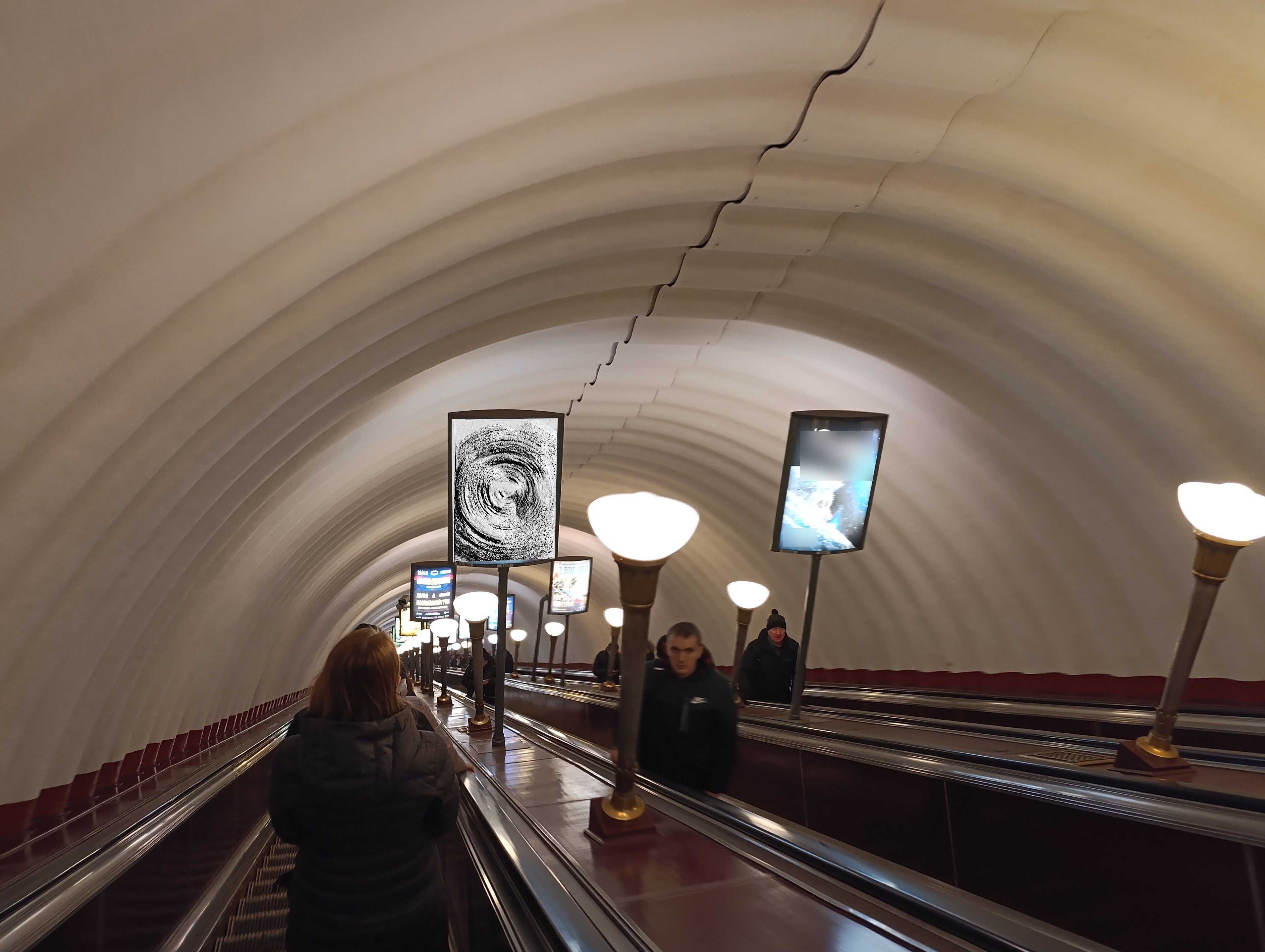 Фотография рекламного носителя, тип: Лайтбокс, адрес: Станция метро «Сенная площадь», линия Московско-Петроградская, Санкт-Петербург, Россия. Сторона/вариант Б №1606266
