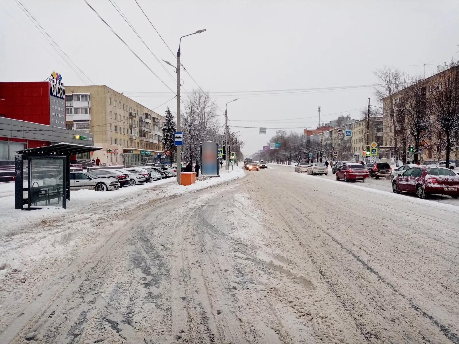 Фотография рекламного носителя, тип: Пиллар 3x1.4, адрес: Чайковского пр-т., д.35 Х Спортивный пер., Тверь, Тверская область, Россия. Сторона B №1044088