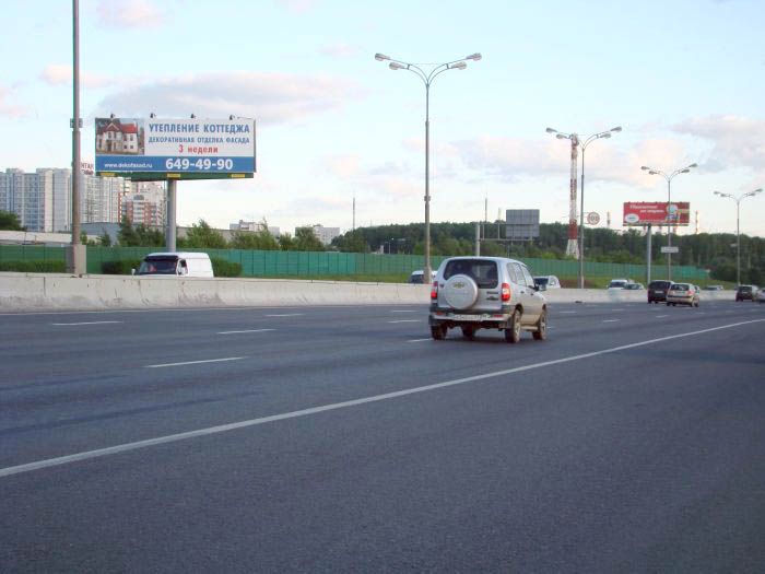 Фотография рекламного носителя, тип: Суперсайт 4x12, адрес: МКАД 64 600м, Москва, Россия. Сторона B №62735