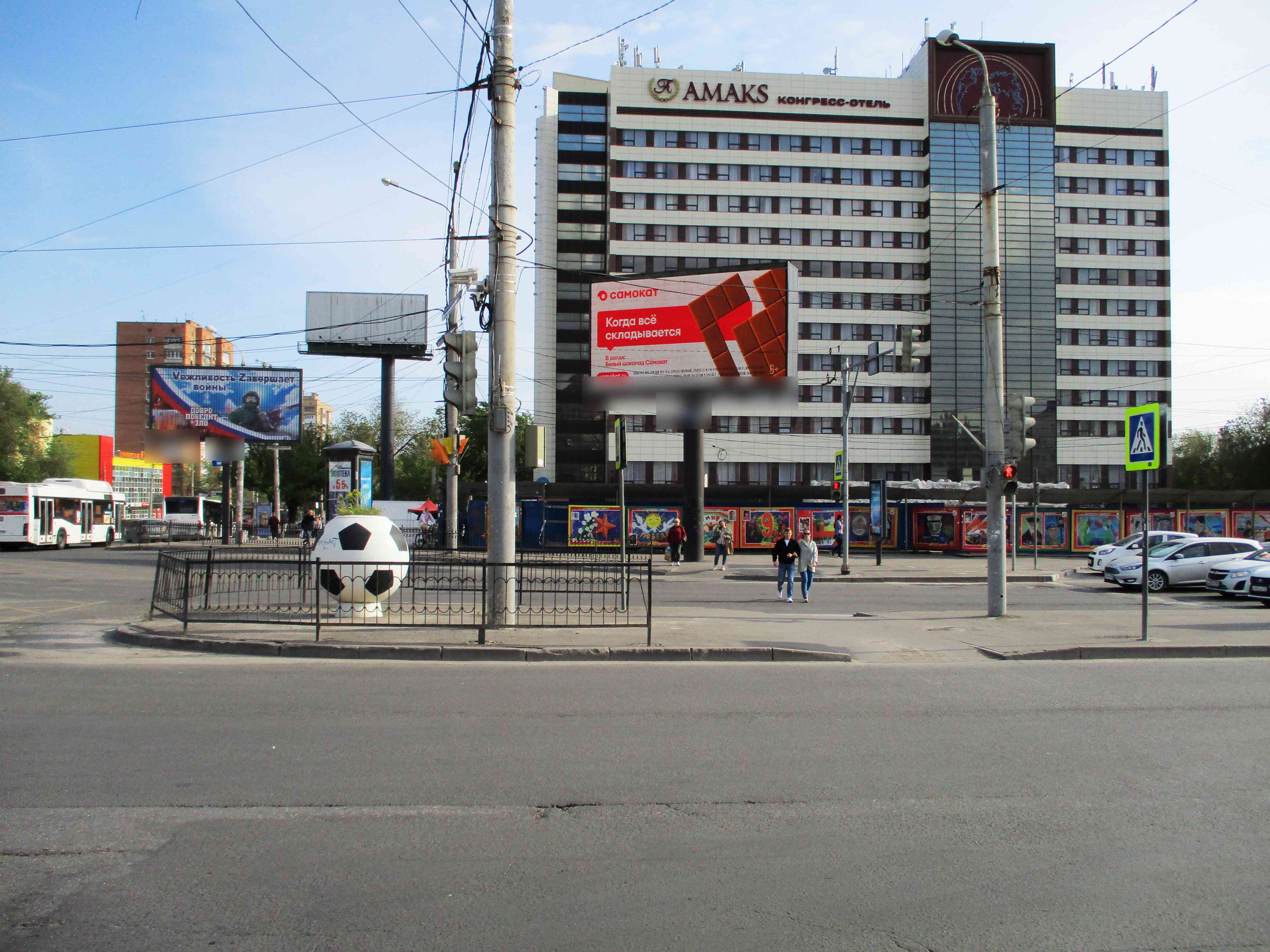 Фотография рекламного носителя, тип: Видеоэкран, адрес: М.Нагибина пр-т., д.19 Х Ленина пл., Ростов-на-Дону, Ростовская область, Россия. Сторона А №841981