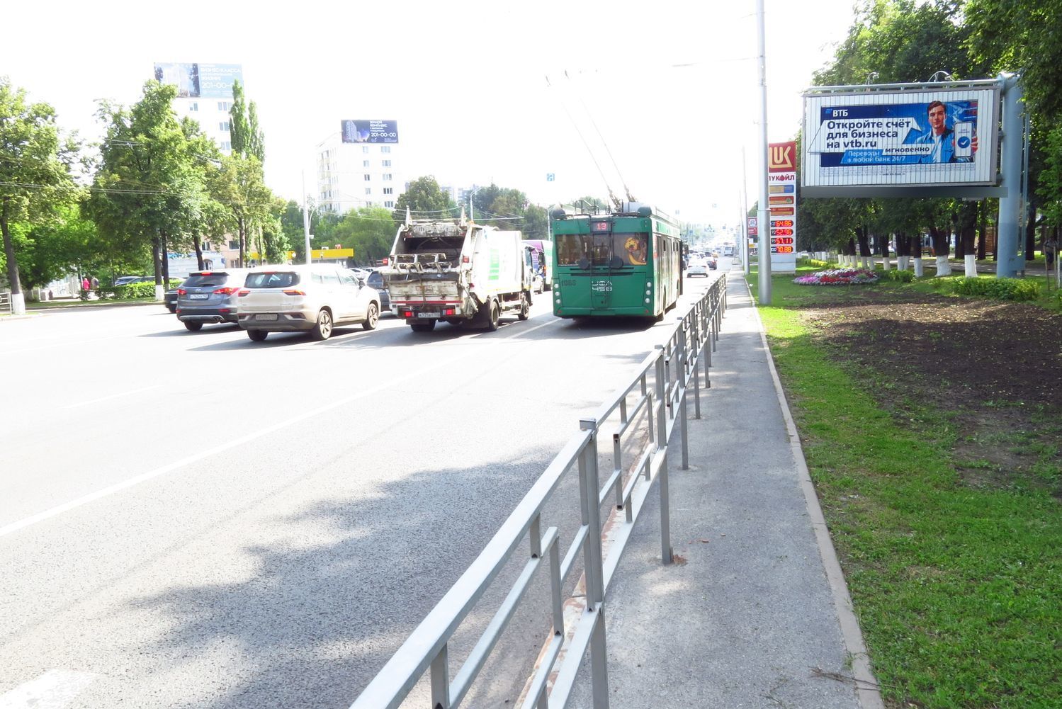 Фотография рекламного носителя, тип: Билборд 3x6, адрес: Октября пр-т., д.67, Уфа, Республика Башкортостан, Россия. Сторона А1-А3 №91976