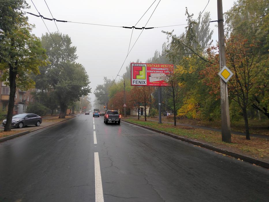Фотография рекламного носителя, тип: Билборд 3x6, адрес: Калужское ш., д.147, Донецк, Донецкая область, Россия. Сторона A №251838