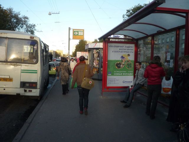 Фотография рекламного носителя, тип: Остановка 1.8x1.2, адрес: Торжковская ул., д.1, корп.2, Санкт-Петербург, Россия. Сторона А №130766