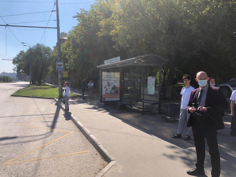 Фотография рекламного носителя, тип: Остановка 1.8x1.2, адрес: Фрунзе ул., ост. Фрунзе, Казань, Республика Татарстан, Россия. Сторона А №141757