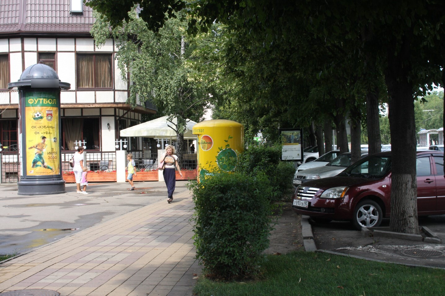 Фотография рекламного носителя, тип: Пиллар 3x1.4, адрес: Ставропольская ул., д.236, поз.3, Краснодар, Краснодарский край, Россия. Сторона Б №1337602