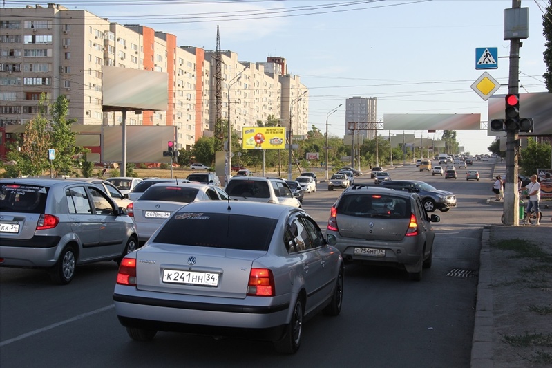 Фотография рекламного носителя, тип: Билборд 3x6, адрес: Череповецкая ул. д.19 Х Елецкая ул., Волгоград, Волгоградская область, Россия. Сторона Б №111153