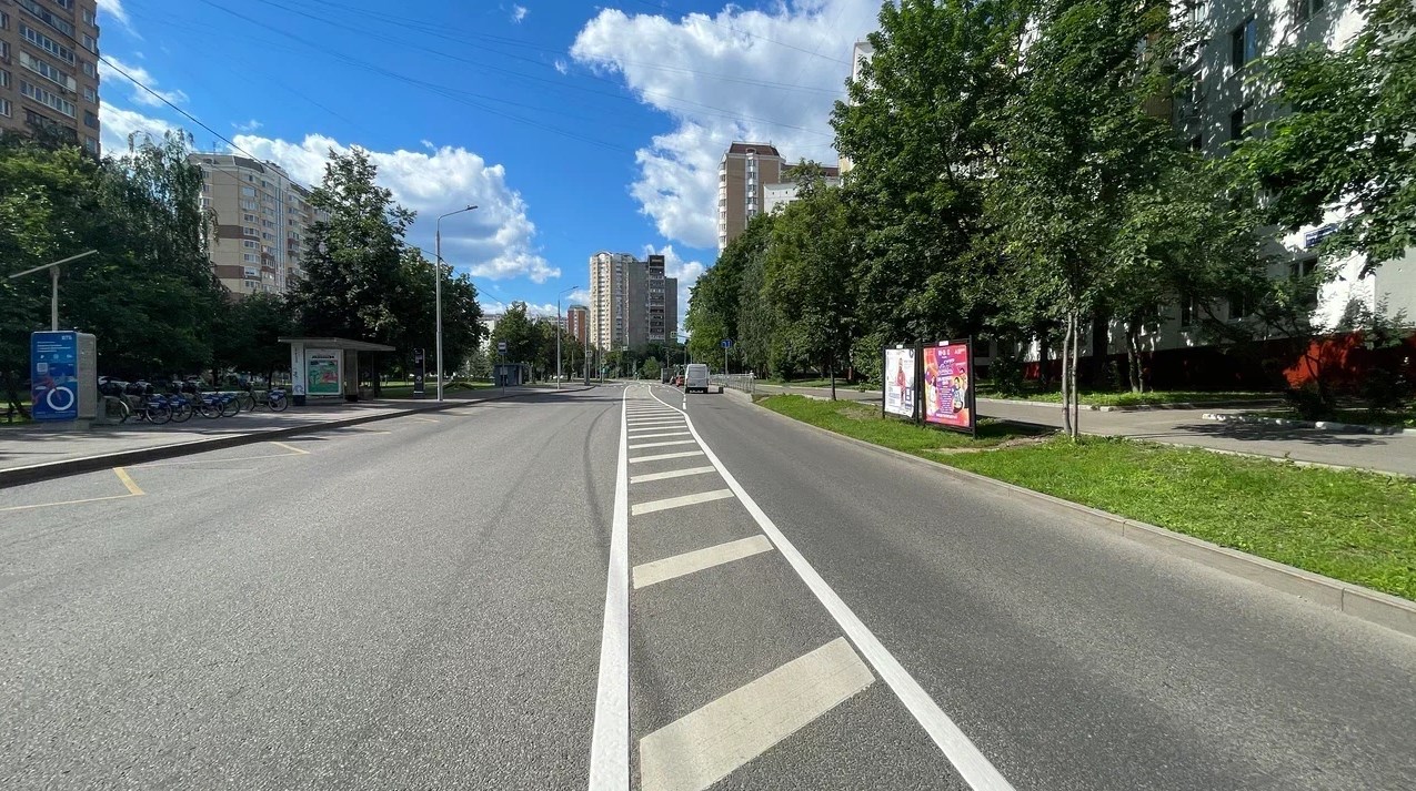 Фотография рекламного носителя, тип: Афиша 1.75x1.8, адрес: Бескудниковский б-р., д.32, стенд 2, Москва, Россия. Сторона A №863918