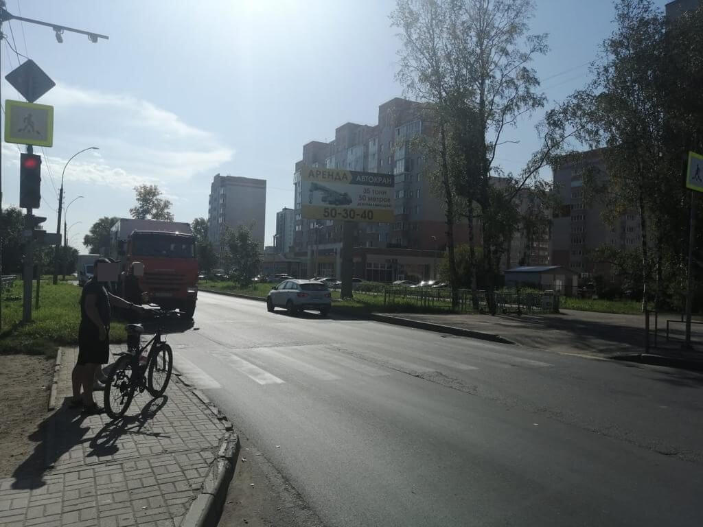 Фотография рекламного носителя, тип: Билборд 3x6, адрес: Петина ул. Х Гагарина ул., Вологда, Вологодская область, Россия. Сторона А №643384