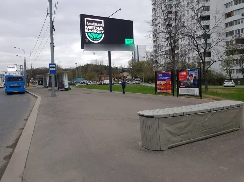 Фотография рекламного носителя, тип: Афиша 1.75x1.8, адрес: Липецкая ул., д.13, стенд 1, Москва, Россия. Сторона A №619185