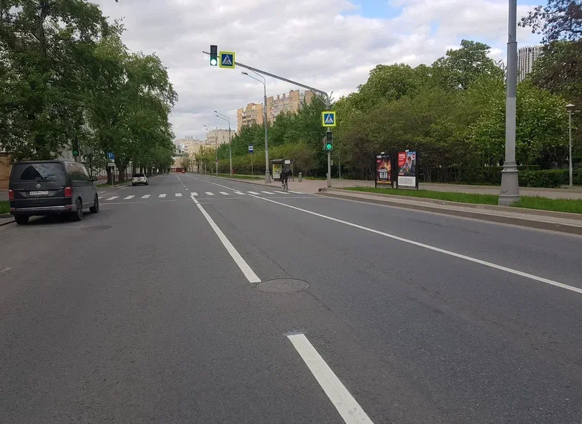 Фотография рекламного носителя, тип: Афиша 1.75x1.8, адрес: Подольское ш., д.8, корп.5, стенд 1, Москва, Россия. Сторона A №865932