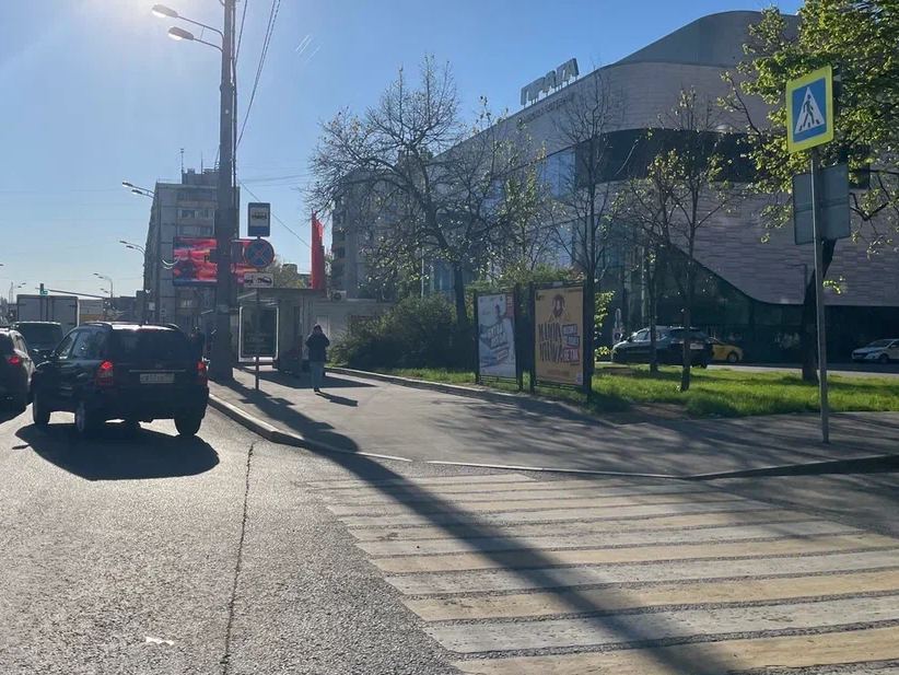 Фотография рекламного носителя, тип: Афиша 1.75x1.8, адрес: Нижняя Масловка ул., д.10, поз.1, стенд 2, Москва, Россия. Сторона A №887429