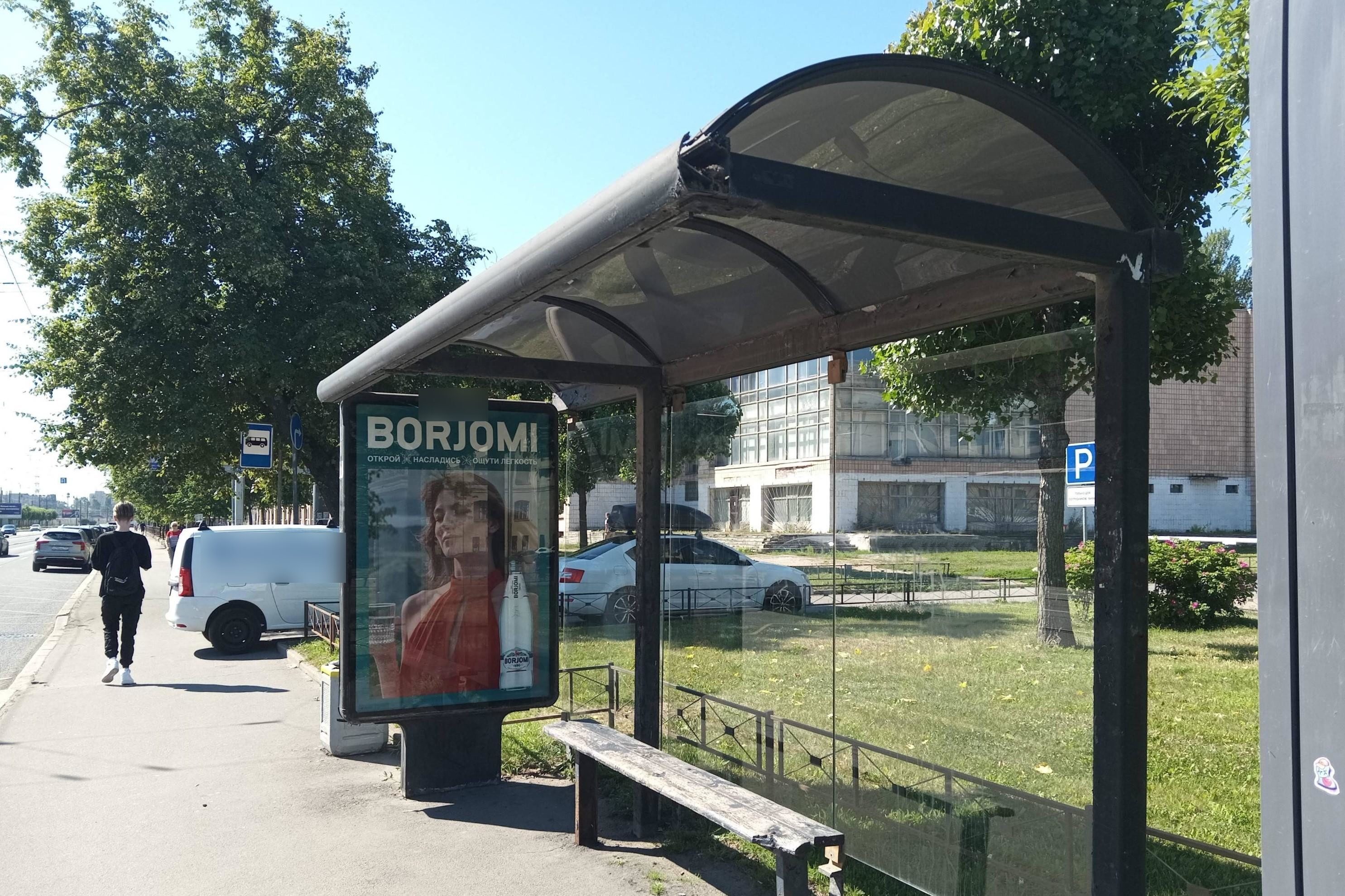 Фотография рекламного носителя, тип: Остановка 1.8x1.2, адрес: Лесной пр-т. Х Литовская ул., д.3, Санкт-Петербург, Россия. Сторона А №139045