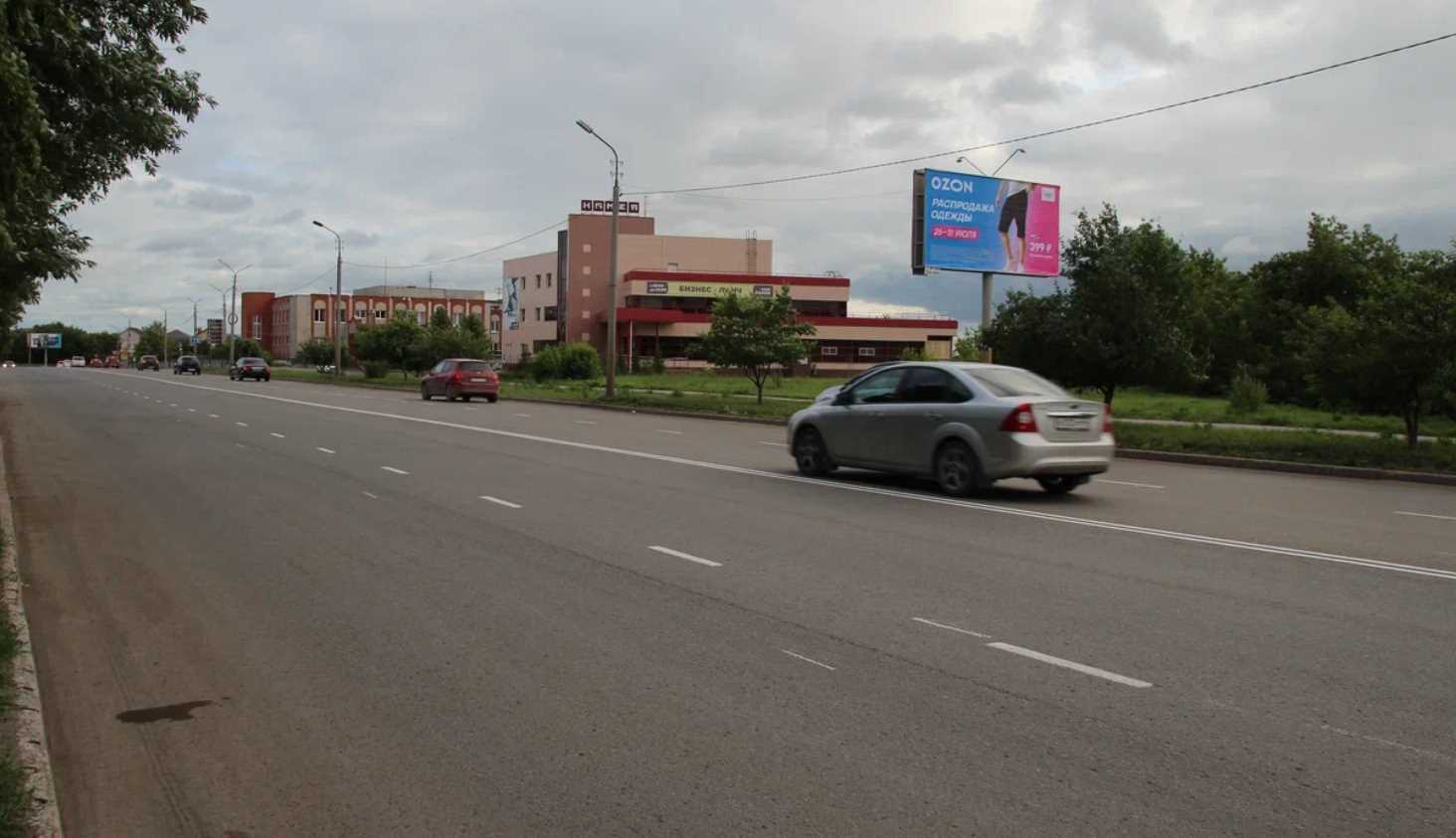 Фотография рекламного носителя, тип: Билборд 3x6, адрес: Кунавина ул., поз.2, Каменск-Уральский, Свердловская область, Россия. Сторона А №1335313