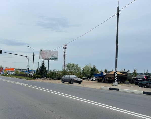 Фотография рекламного носителя, тип: Билборд 3x6, адрес: Юрлово д., Пятницкое ш., 49 899 м., Солнечногорск, Московская область, Россия. Сторона A №1072580