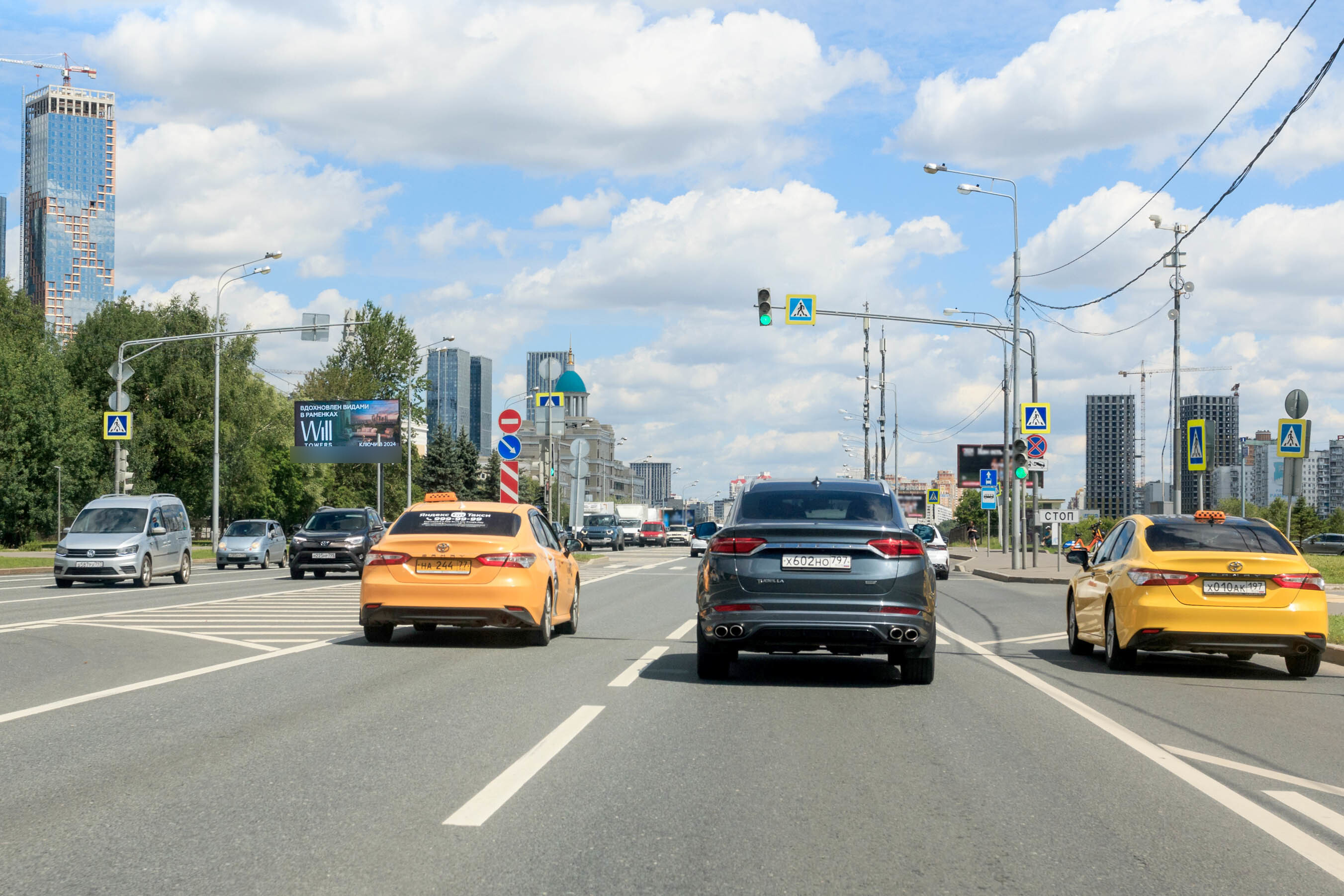 Фотография рекламного носителя, тип: Билборд 3x6, адрес: Мичуринский пр-т., д.70, Москва, Россия. Сторона Б1 №102064