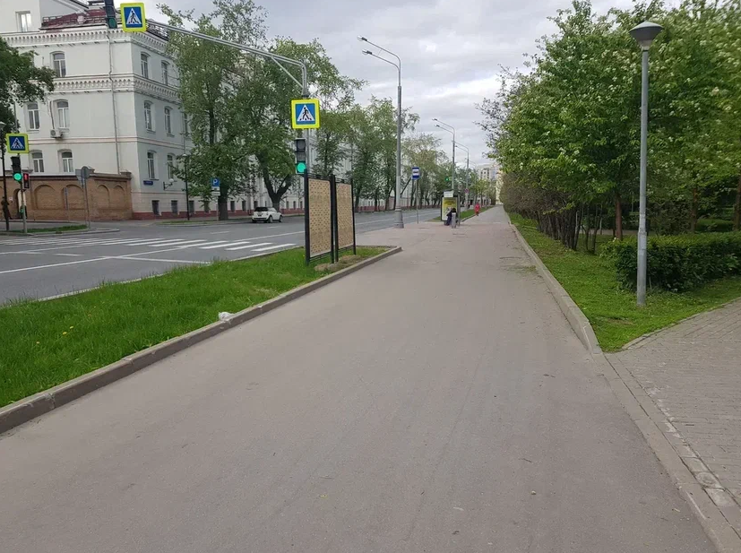 Фотография рекламного носителя, тип: Афиша 1.75x1.8, адрес: Подольское ш., д.8, корп.5, стенд 1, Москва, Россия. Сторона B №865933