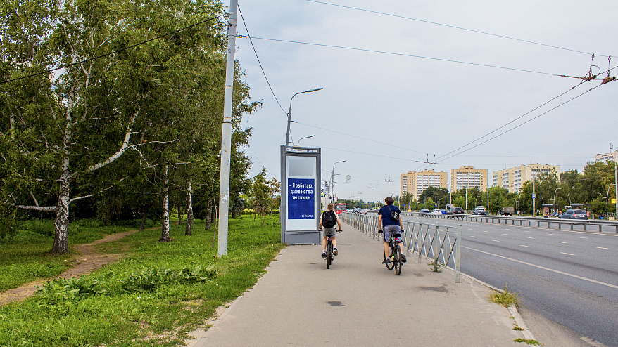 Фотография рекламного носителя, тип: Пиллар 3x1.4, адрес: Декабристов ул., от Мулланура Вахитова ул., до Комсомольская ул., Казань, Республика Татарстан, Россия. Сторона B №686068