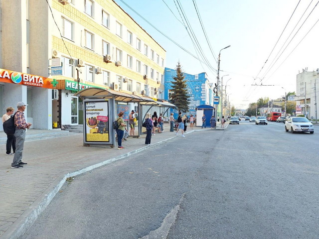 Фотография рекламного носителя, тип: Остановка 1.8x1.2, адрес: Ленина ул., д.73, Калуга, Калужская область, Россия. Сторона В1-B5 №622740