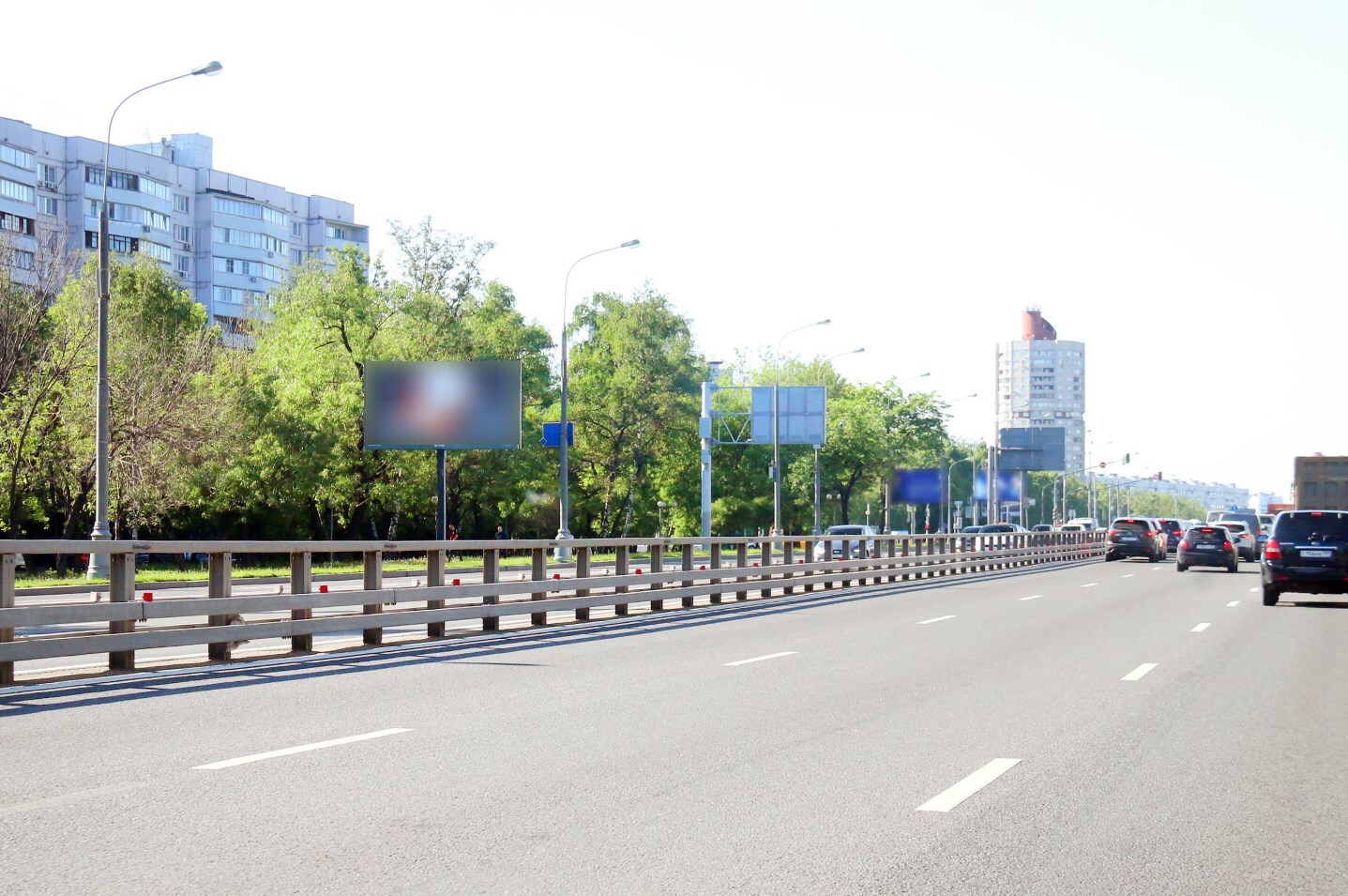 Фотография рекламного носителя, тип: Билборд 3x6, адрес: Каширское ш., д.136, Москва, Россия. Сторона Б1 №117216