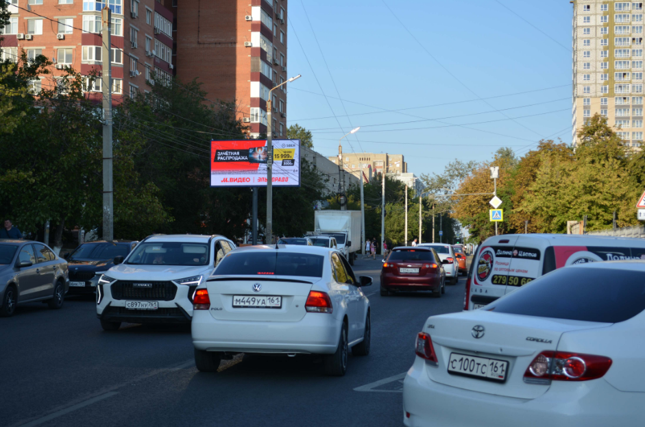 Фотография рекламного носителя, тип: Билборд 3x6, адрес: Комарова б-р., д.26-28б, Ростов-на-Дону, Ростовская область, Россия. Сторона Б1 №1053336