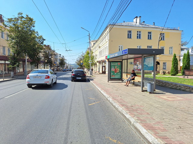 Фотография рекламного носителя, тип: Остановка 1.8x1.2, адрес: Ленина ул., д.94, Калуга, Калужская область, Россия. Сторона А1-A5 №622741