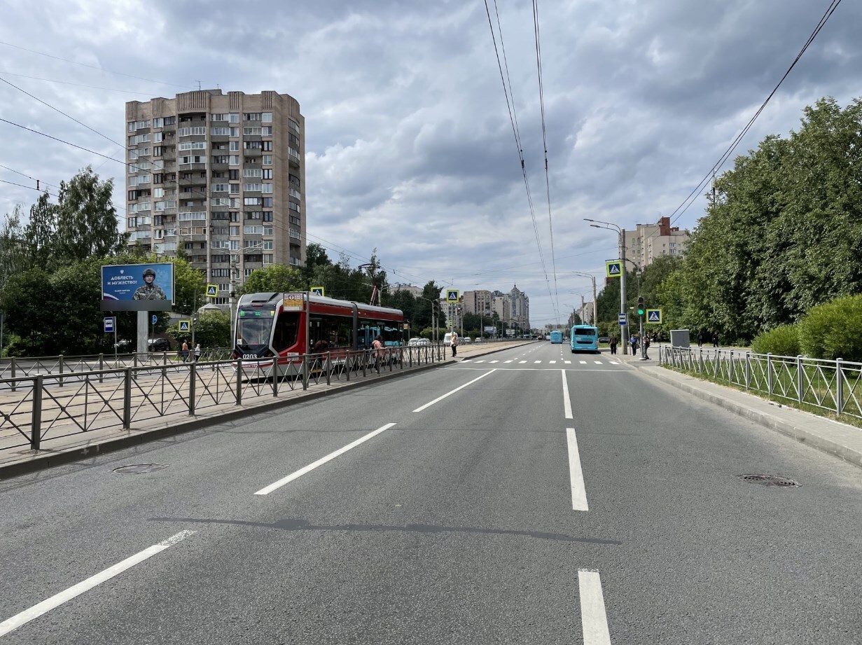 Фотография рекламного носителя, тип: Билборд 3x6, адрес: Луначарского пр-т., д.39, Санкт-Петербург, Россия. Сторона Б №106666