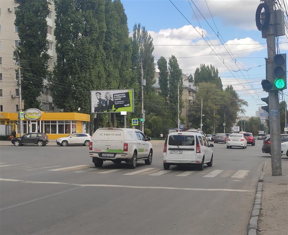 Фотография рекламного носителя, тип: Билборд 3x6, адрес: Чернышевского ул. Х 2-ая Садовая ул., поз.1, Саратов, Саратовская область, Россия. Сторона B1-B3 №91018