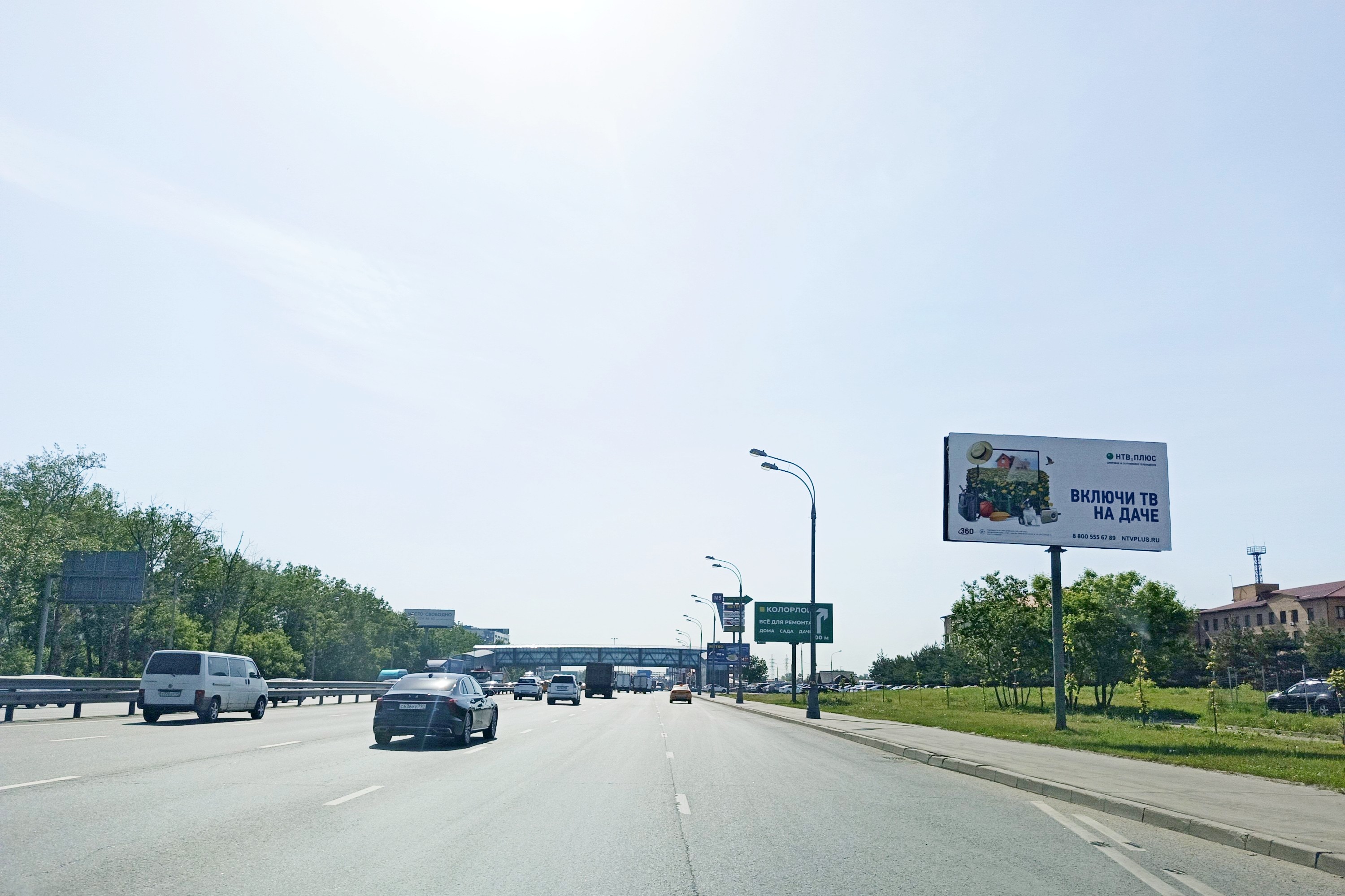 Фотография рекламного носителя, тип: Билборд 3x6, адрес: Новорязанское ш., 19 920м, Котельники, Московская область, Россия. Сторона А №530636