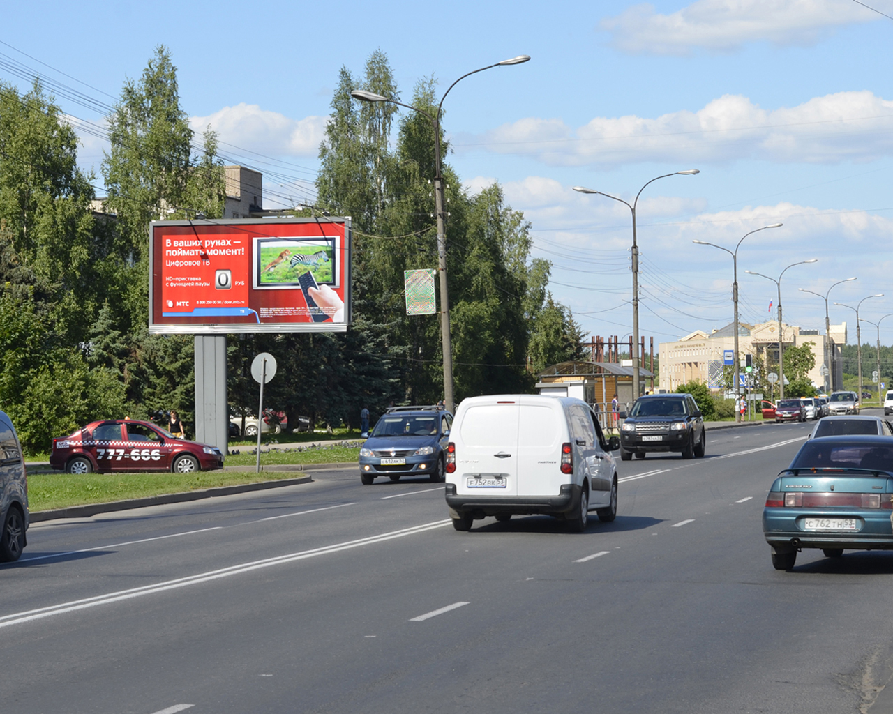 Фотография рекламного носителя, тип: Билборд 3x6, адрес: Большая Московская ул., д.63 X Зеленая ул., Великий Новгород, Новгородская область, Россия. Сторона Б №106930