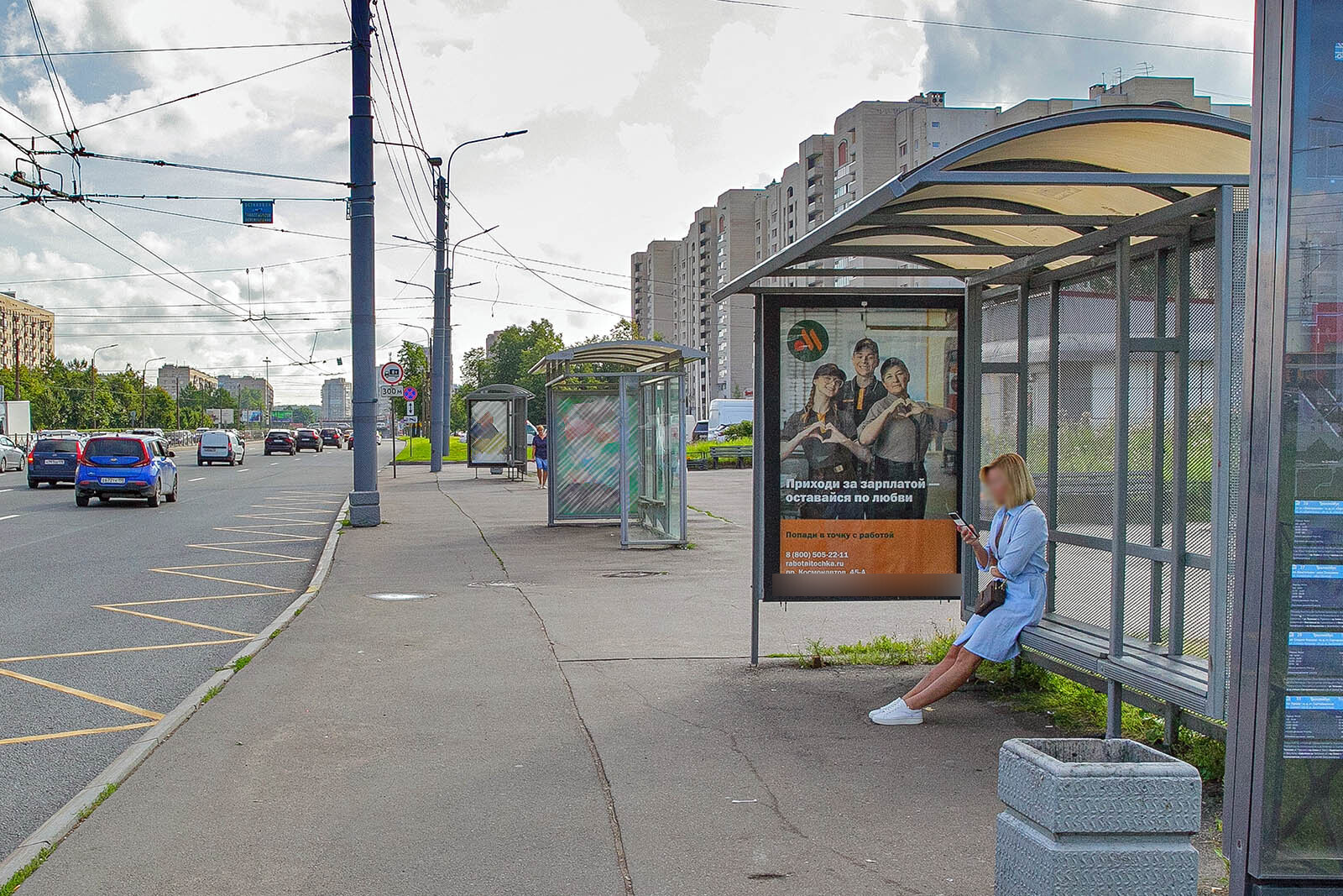 Фотография рекламного носителя, тип: Остановка 1.8x1.2, адрес: Типанова ул. X Космонавтов пр-т., д.42, поз.1, Санкт-Петербург, Россия. Сторона А №165191