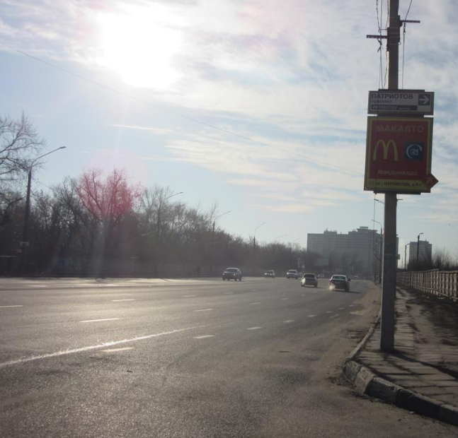 Фотография рекламного носителя, тип: Дорожный указатель, адрес: Ворошилова ул., д.49а, Воронеж, Воронежская область, Россия. Сторона A1 №772953