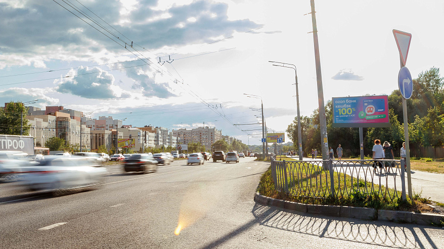 Фотография рекламного носителя, тип: Билборд 3x6, адрес: Ямашева пр-т., заезд в ТРЦ "Парк хаус", Казань, Республика Татарстан, Россия. Сторона А №674422