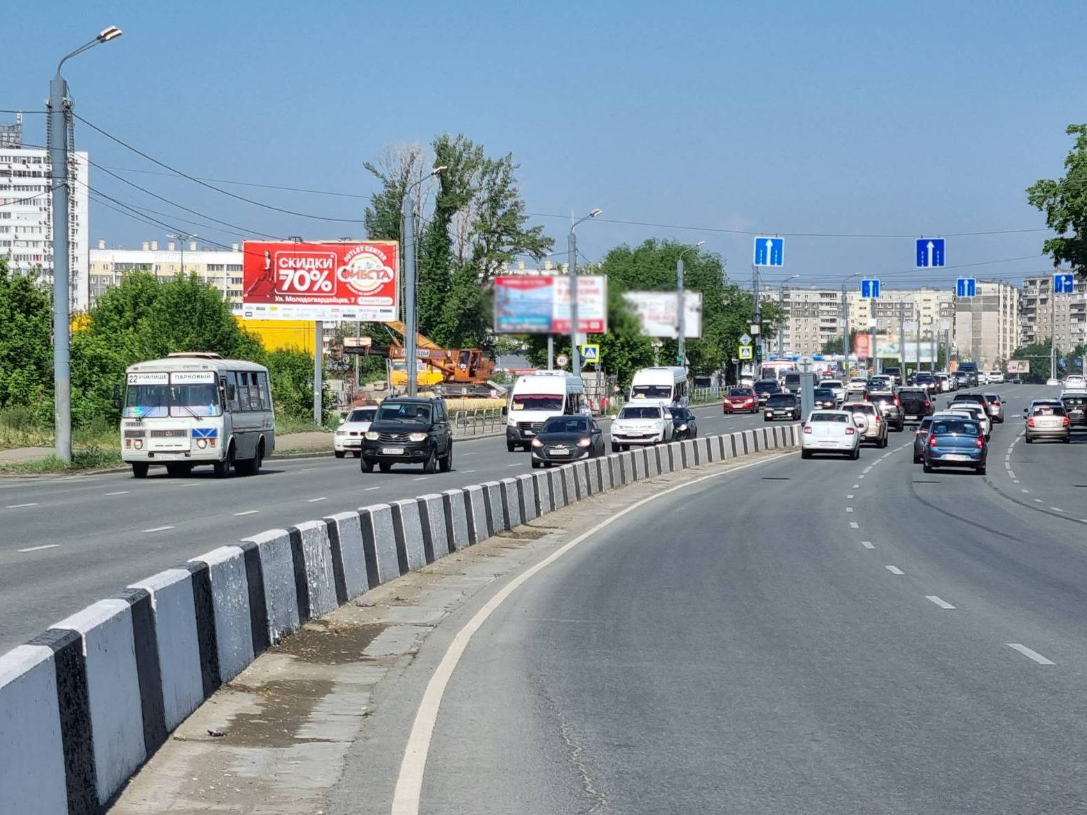 Фотография рекламного носителя, тип: Билборд 3x6, адрес: Братьев Кашириных ул. Х Краснознаменная ул., Челябинск, Челябинская область, Россия. Сторона Б №91394