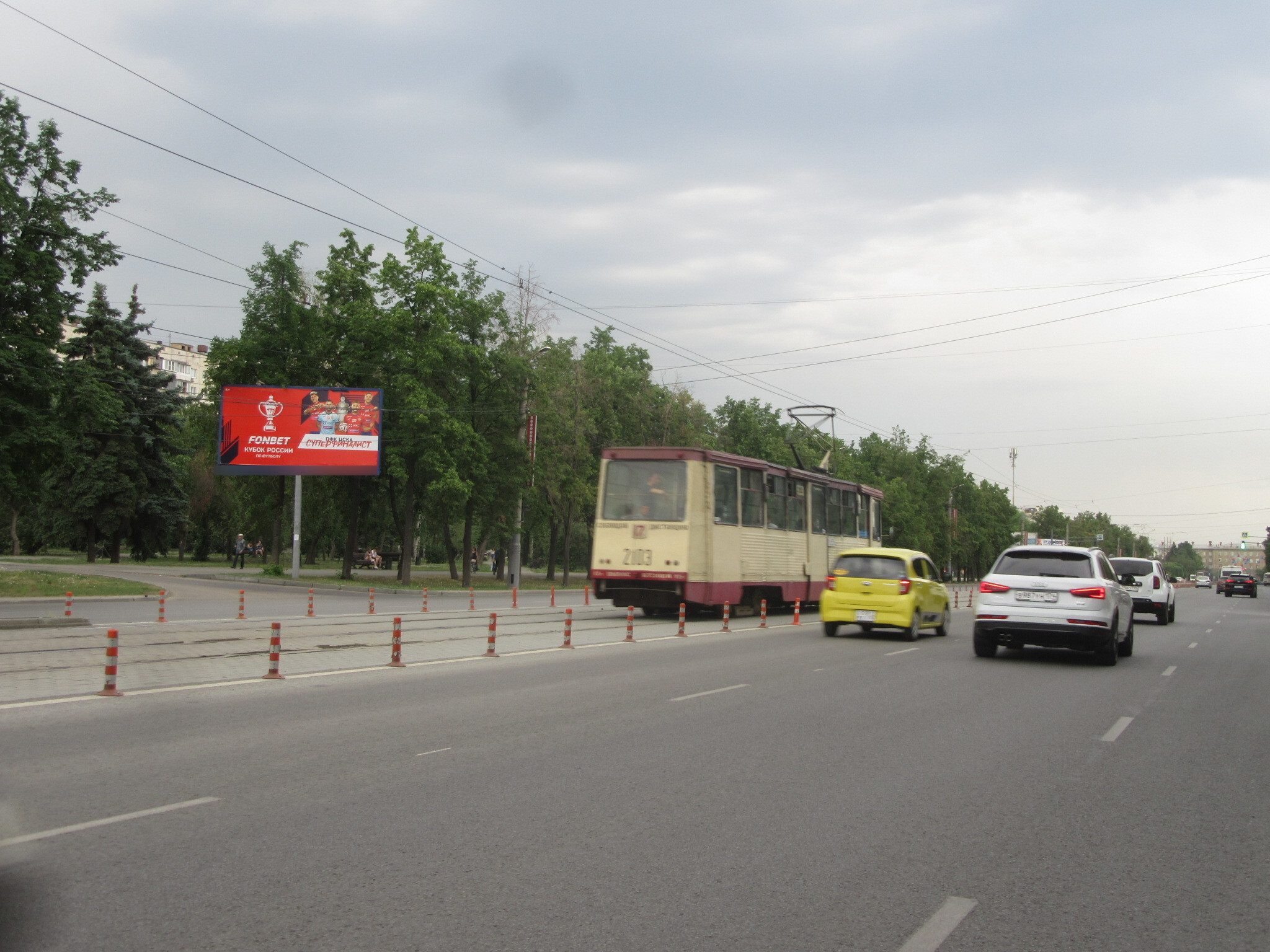 Фотография рекламного носителя, тип: Билборд 3x6, адрес: Кирова ул. Х Братьев Кашириных ул., Челябинск, Челябинская область, Россия. Сторона Б №126296