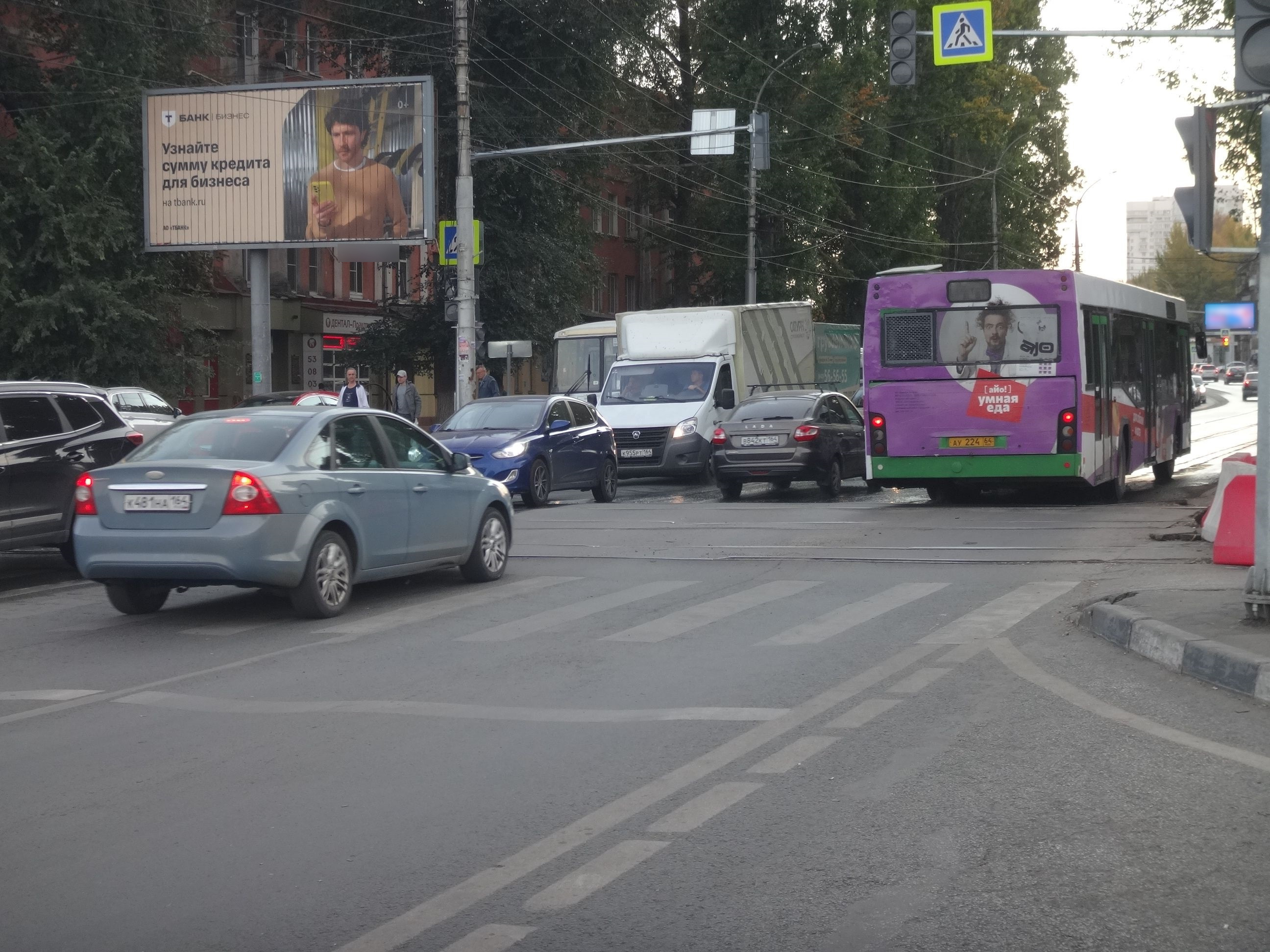 Фотография рекламного носителя, тип: Билборд 3x6, адрес: Энтузиастов пр-т., д.11, Саратов, Саратовская область, Россия. Сторона B1-B3 №90999