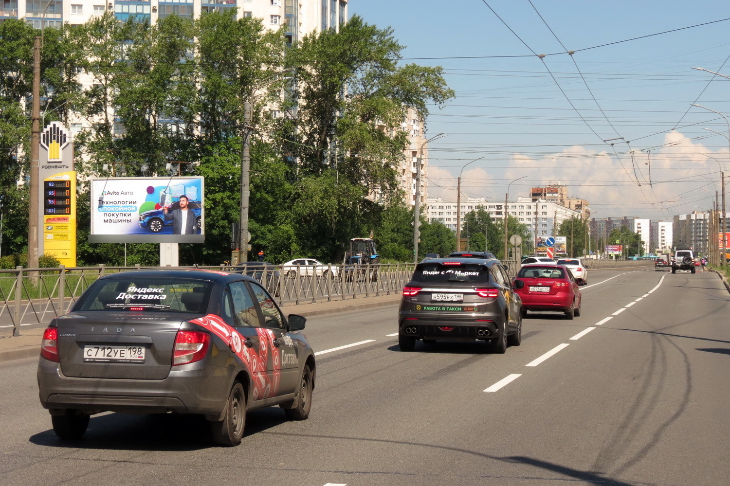 Фотография рекламного носителя, тип: Билборд 3x6, адрес: Большевиков пр-т., д.49 Х Новоселов ул., Санкт-Петербург, Россия. Сторона Б1 №106390