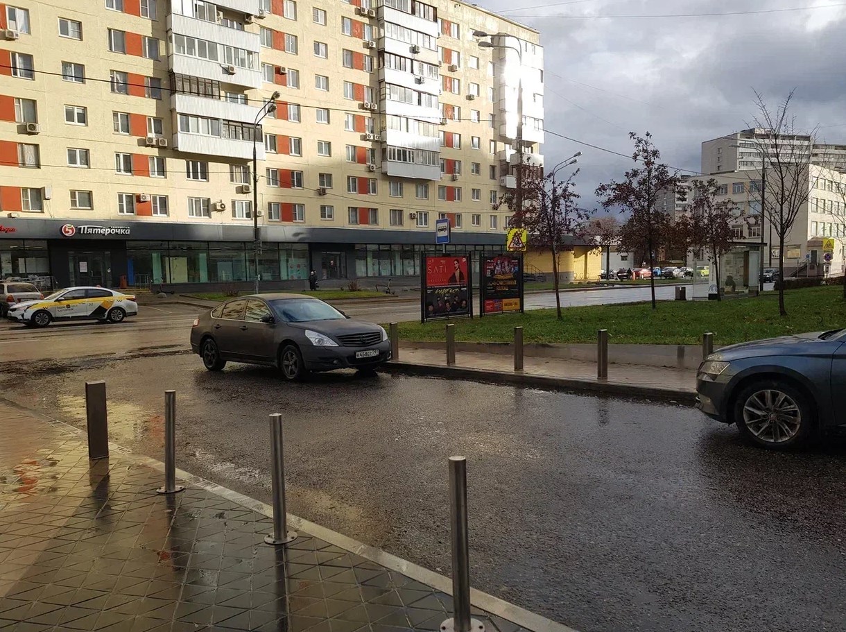 Фотография рекламного носителя, тип: Афиша 1.75x1.8, адрес: Большая Переяславская ул., д.7, стенд 1, Москва, Россия. Сторона B №865040