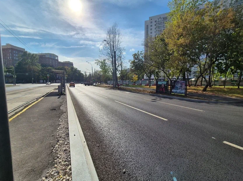 Фотография рекламного носителя, тип: Афиша 1.75x1.8, адрес: Новощукинская ул., д.6, стенд 2, Москва, Россия. Сторона A №887153