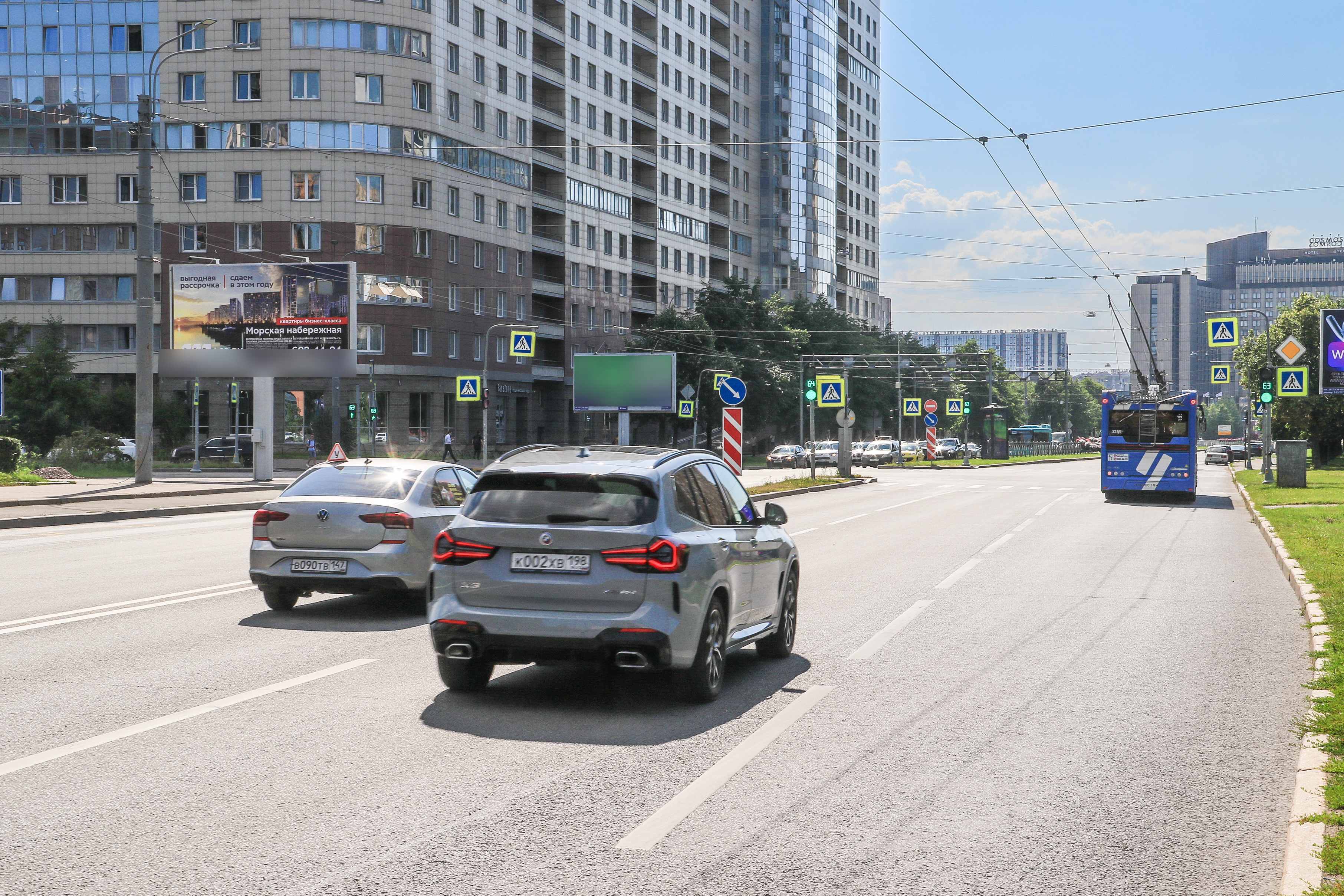 Фотография рекламного носителя, тип: Билборд 3x6, адрес: Нахимова ул., д.18 X Малый В.О. пр-т., Санкт-Петербург, Россия. Сторона Б №1054079