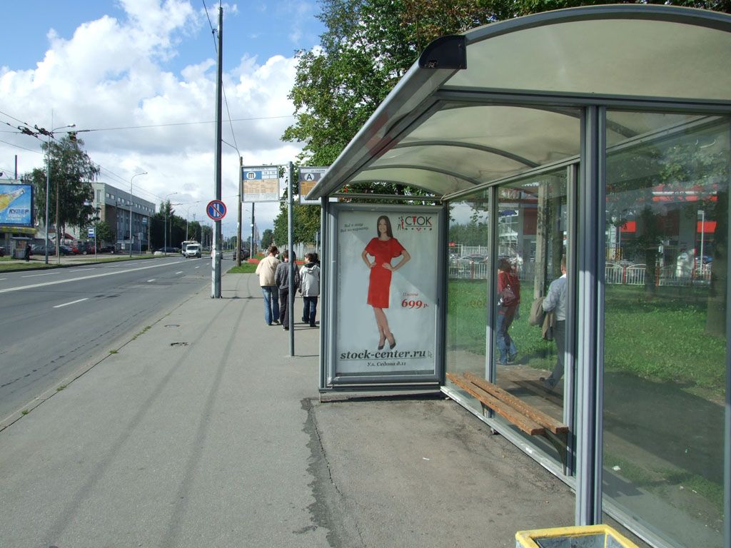 Фотография рекламного носителя, тип: Остановка 1.8x1.2, адрес: Седова ул., д.12, Санкт-Петербург, Россия. Сторона А №130520