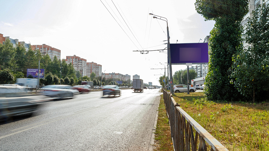 Фотография рекламного носителя, тип: Билборд 3x6, адрес: Ямашева пр-т., д.82, пересечение с ул.Адоратского, Казань, Республика Татарстан, Россия. Сторона А №674424