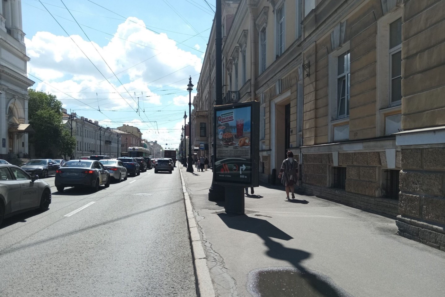 Фотография рекламного носителя, тип: Ситиформат 1.8x1.2, адрес: 1-я линия В.О., д.58, Санкт-Петербург, Россия. Сторона А №107642