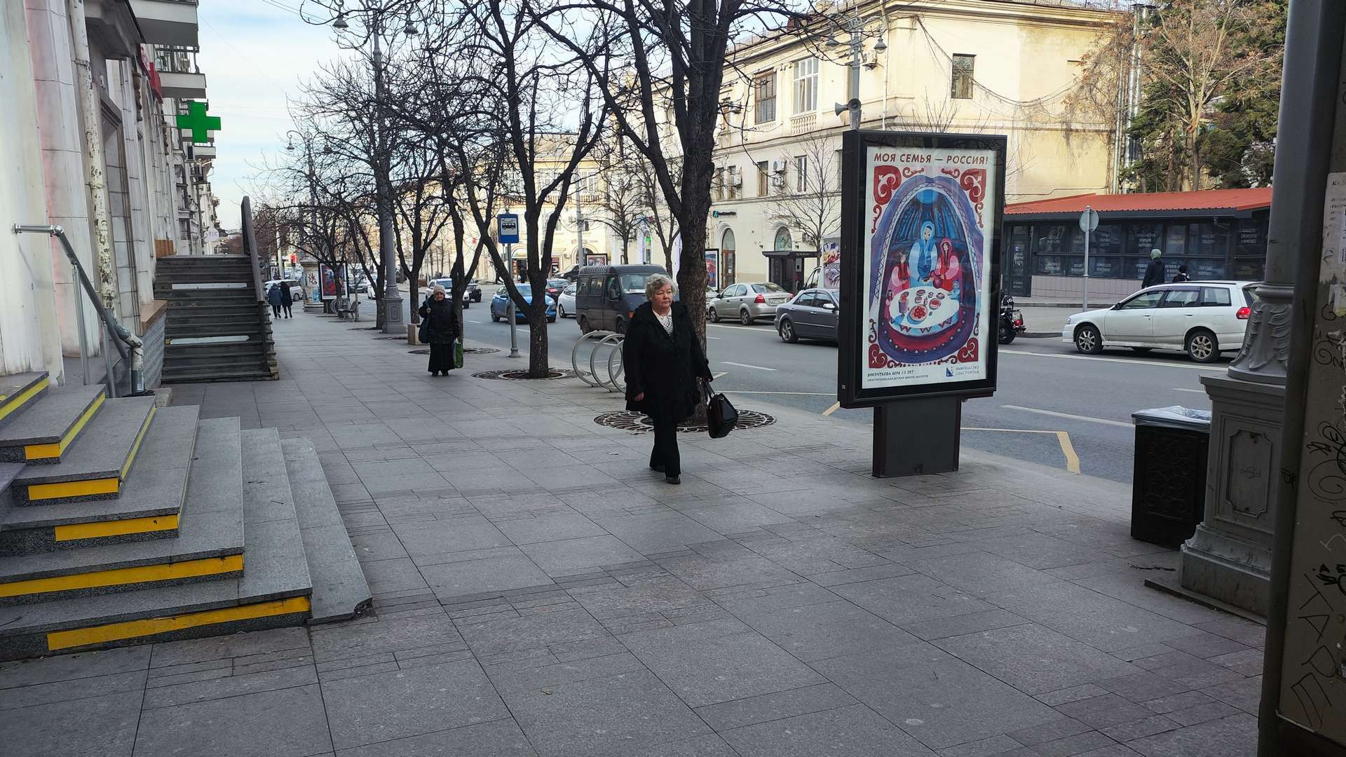 Фотография рекламного носителя, тип: Ситиформат 1.8x1.2, адрес: Большая Морская ул., д.48, Севастополь, Россия. Сторона B1-B5 №1373610