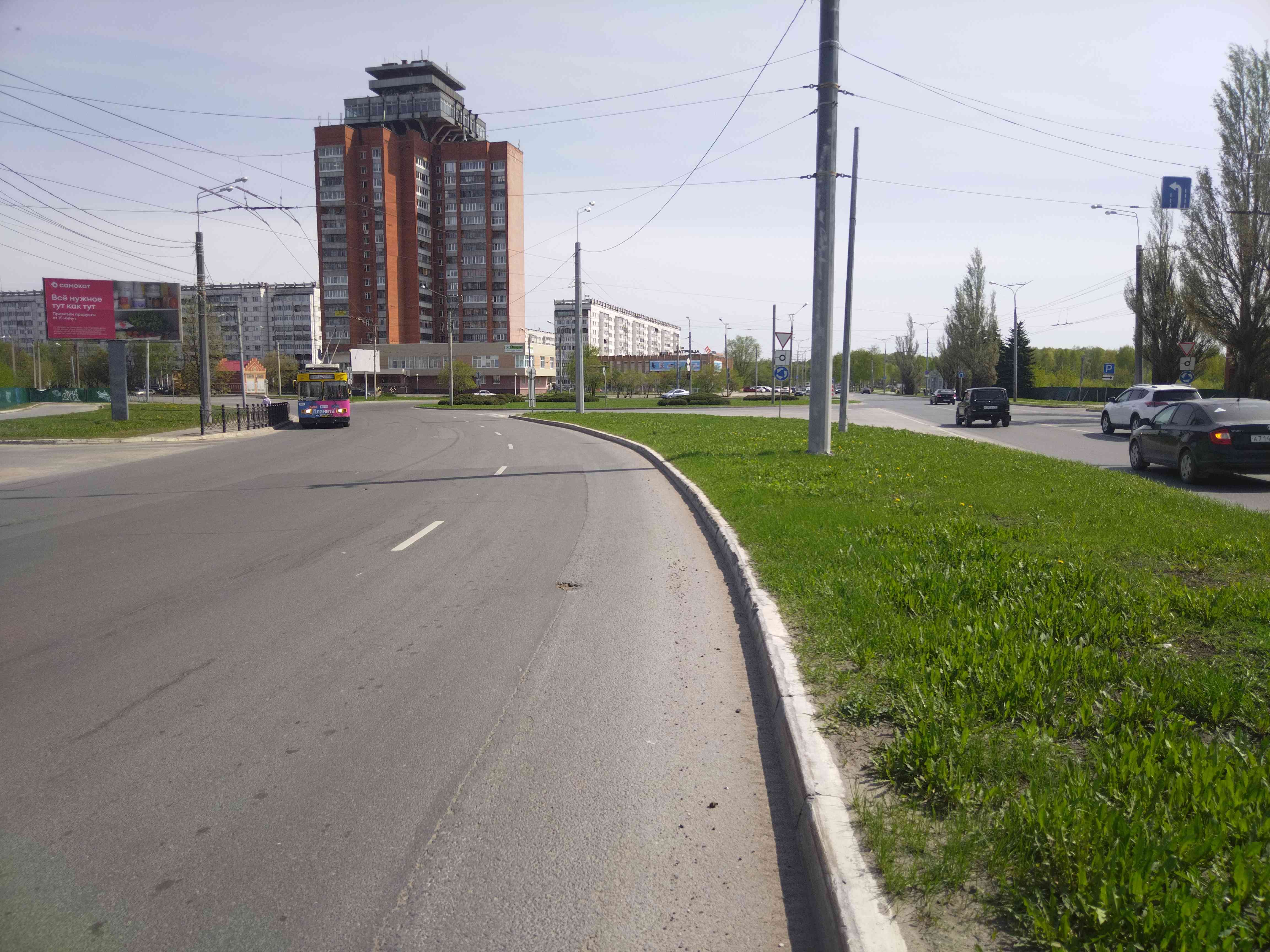 Фотография рекламного носителя, тип: Билборд 3x6, адрес: Эшкинина ул. Х Ленинский пр-т., д.1, Йошкар-Ола, Республика Марий Эл, Россия. Сторона Б №1075291