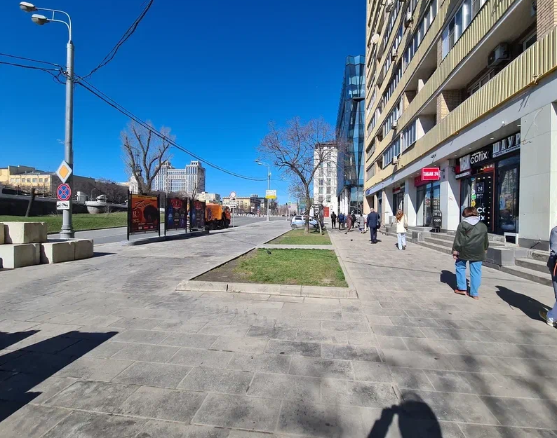 Фотография рекламного носителя, тип: Афиша 1.75x1.8, адрес: Ленинградский пр-т., д.2, стенд 1, Москва, Россия. Сторона B №865346