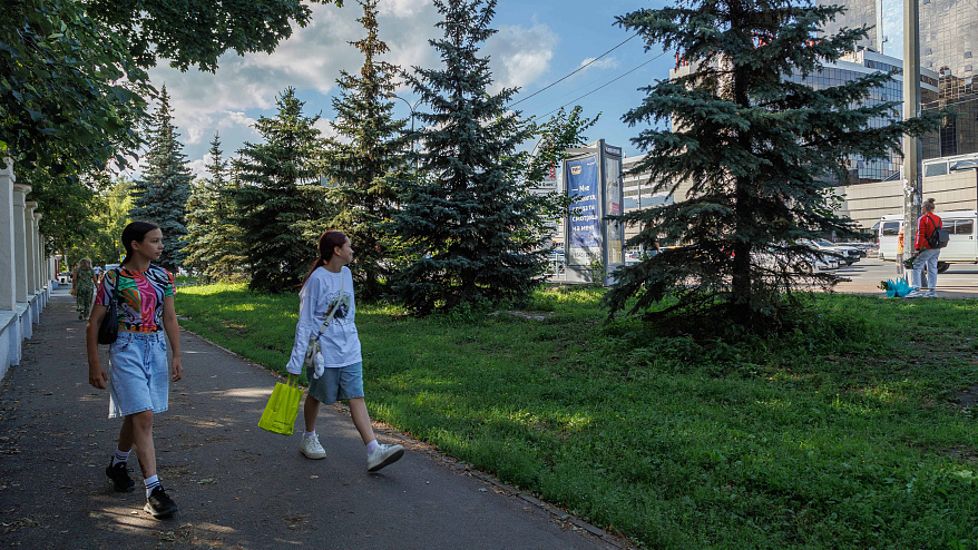 Фотография рекламного носителя, тип: Пиллар 3x1.4, адрес: Николая Ершова ул., д.2, поз.1, Казань, Республика Татарстан, Россия. Сторона C №686072