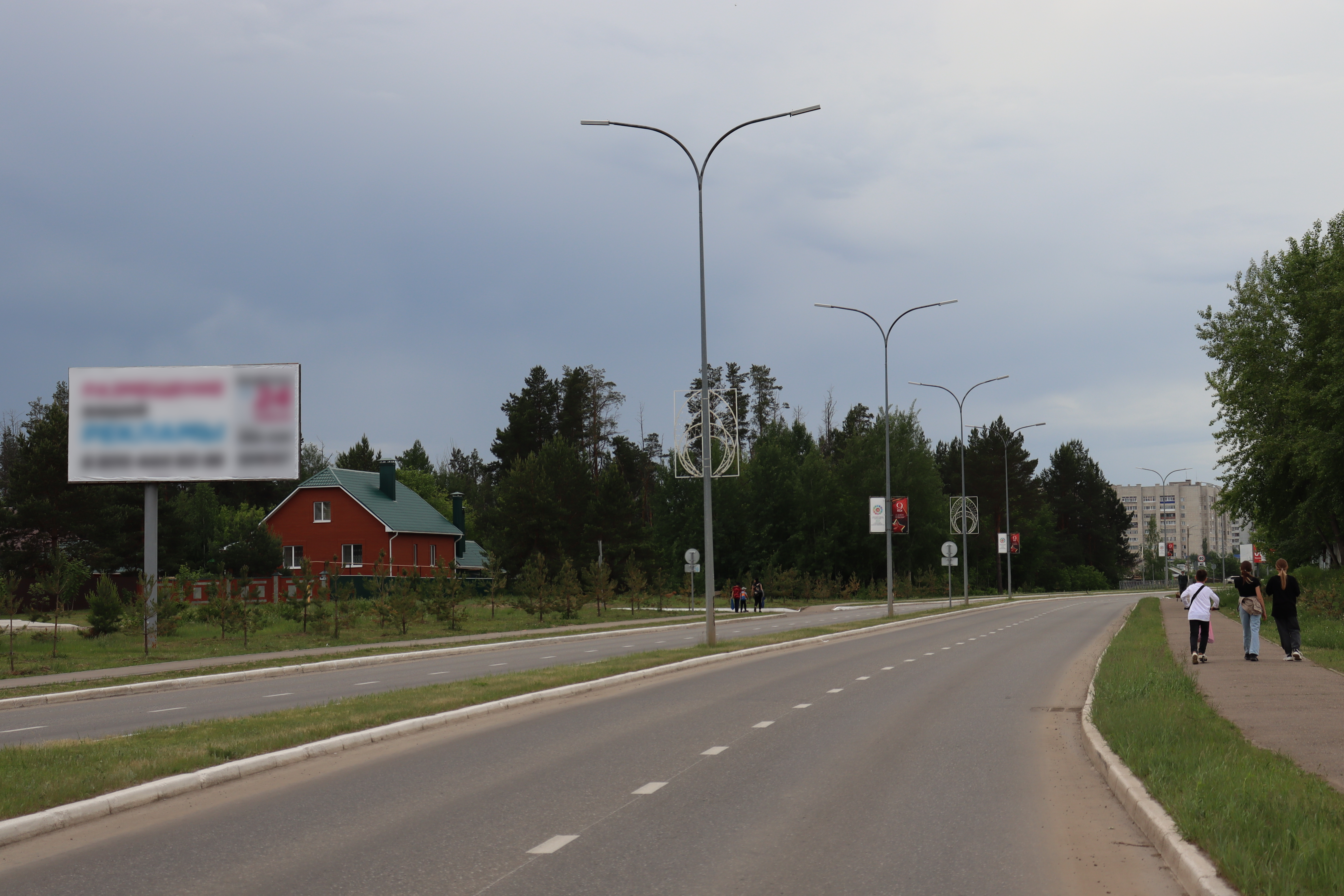 Фотография рекламного носителя, тип: Билборд 3x6, адрес: Мира пр-т., напротив базы «Металлокровля», Елабуга, Республика Татарстан, Россия. Сторона Б №698861