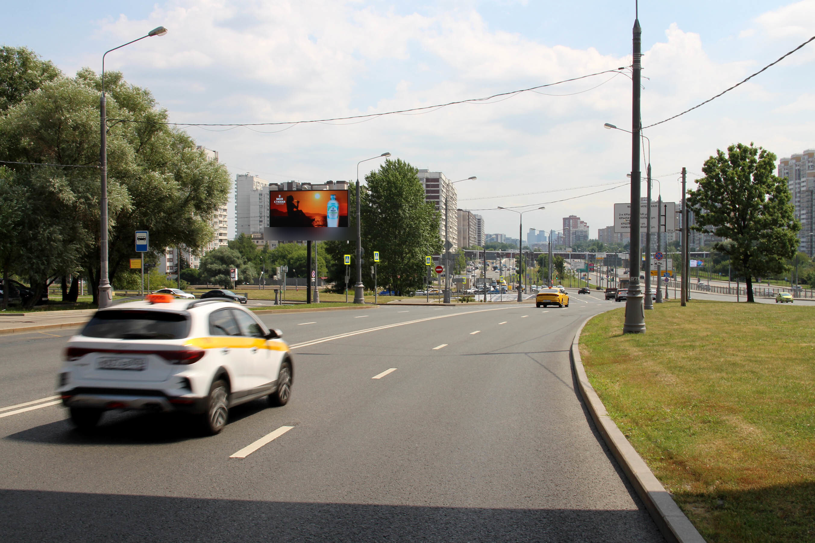 Фотография рекламного носителя, тип: Билборд 3x6, адрес: Рублевское ш., д.28 Х Крылатские Холмы ул., Москва, Россия. Сторона Б1 №16610